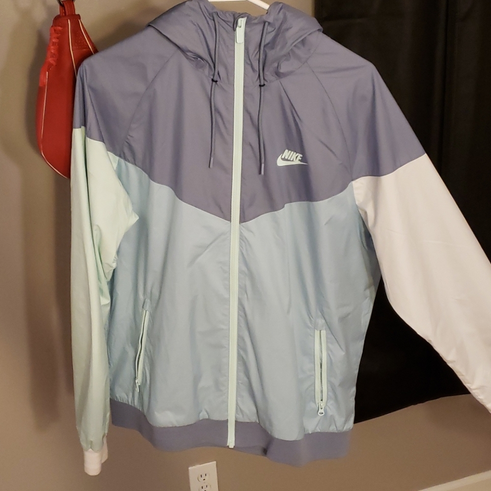 Nike windbreaker